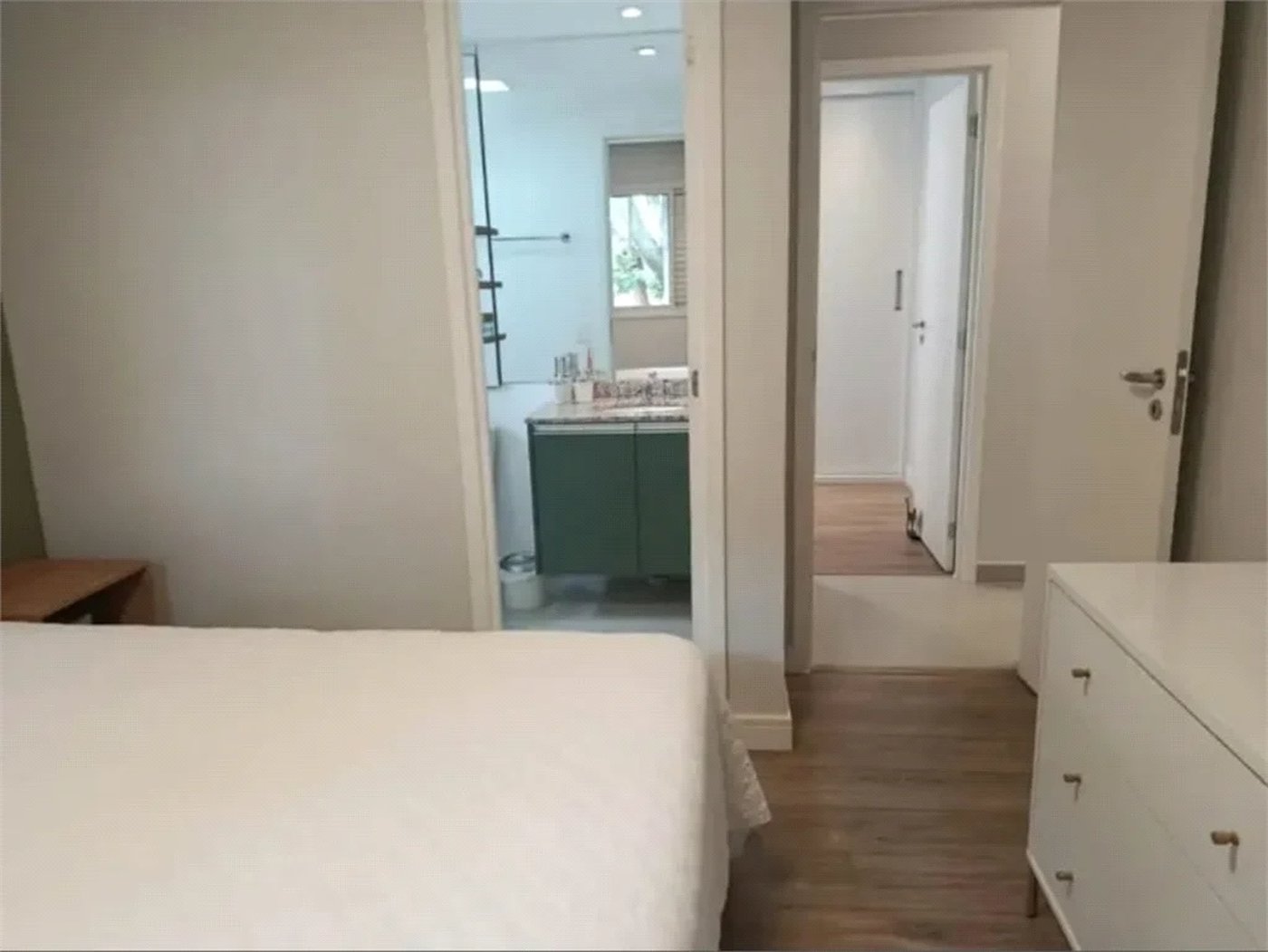 Apartamento à venda com 3 quartos, sendo 1 suíte, em Vila Gomes, São Paulo, SP