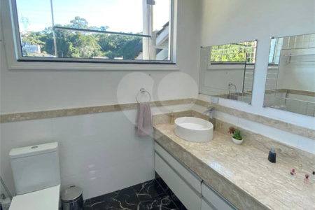 Casa à venda com 4 suítes no condomínio Aruã, Mogi das Cruzes - SP