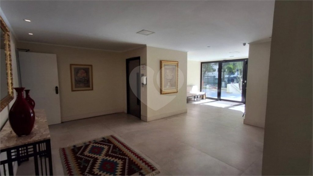 Apartamento à venda com 3 quartos, sendo 1 suíte,  em Indianópolis, São Paulo, SP