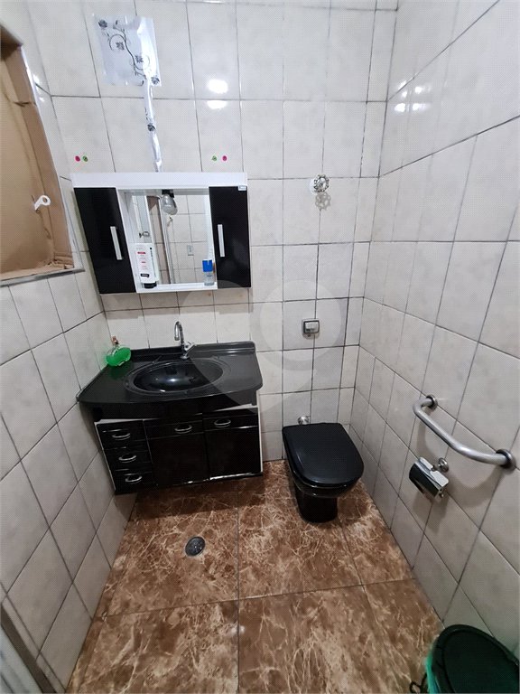 Casa à venda com 6 quartos em Vila dos Remédios, São Paulo, SP