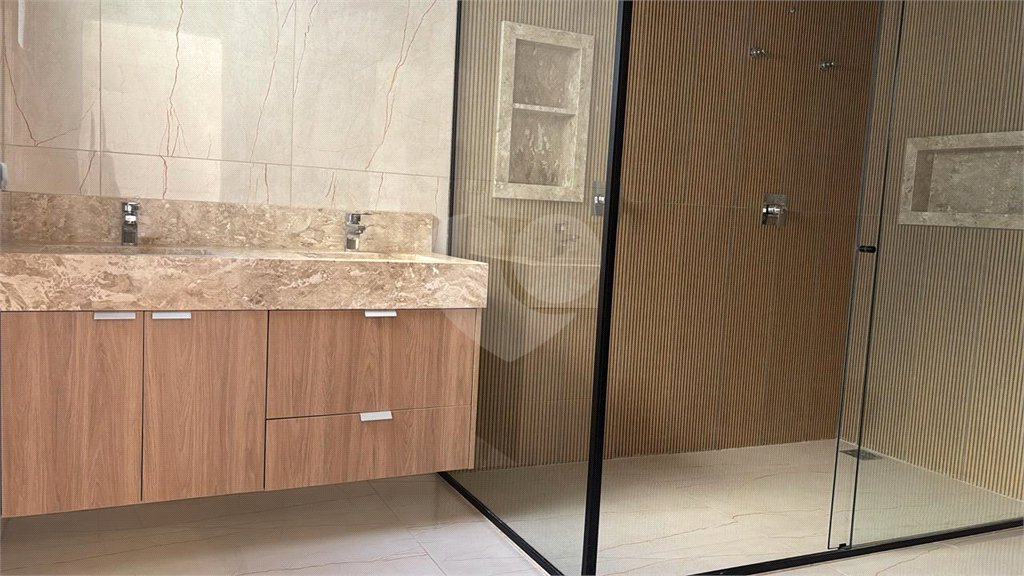 Casa à venda com 3 suítes no condomínio Jardim Residencial Dona Maria José, Indaiatuba - SP