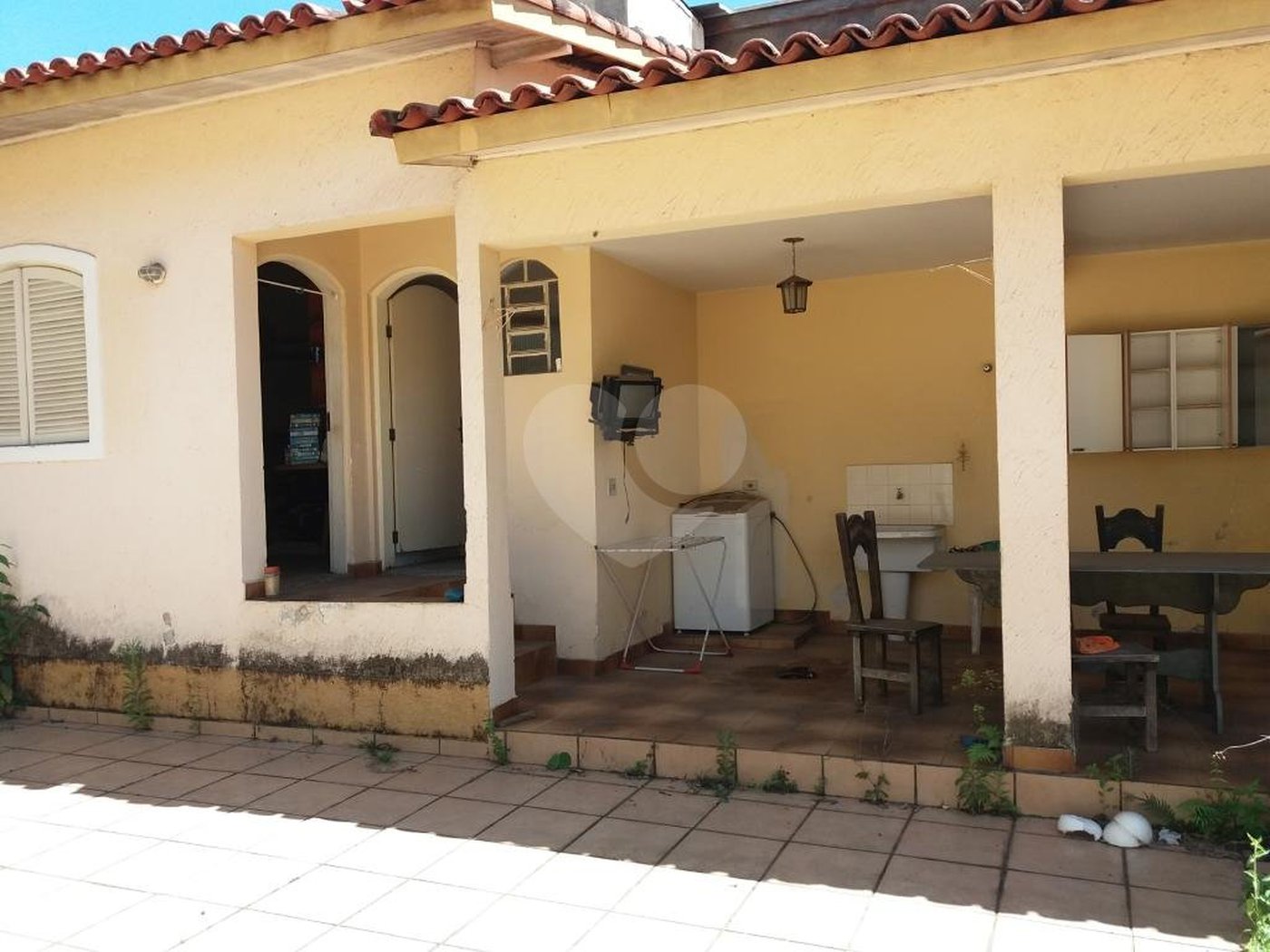 Sobrado à venda com 4 quartos, sendo 1 suíte, em Tremembé, São Paulo, SP
