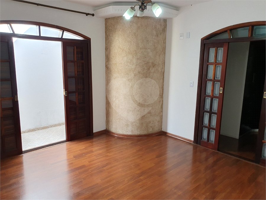 Casa em condomínio à venda com 4 quartos, sendo 1 suíte, em Santana, São Paulo, SP