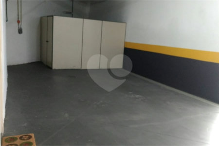 Casa à venda com 3 quartos, sendo 1 suíte, no condomínio Residencial Água Fria, São Paulo - SP