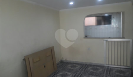Sobrado à venda com 2 quartos em Tremembé, São Paulo, SP