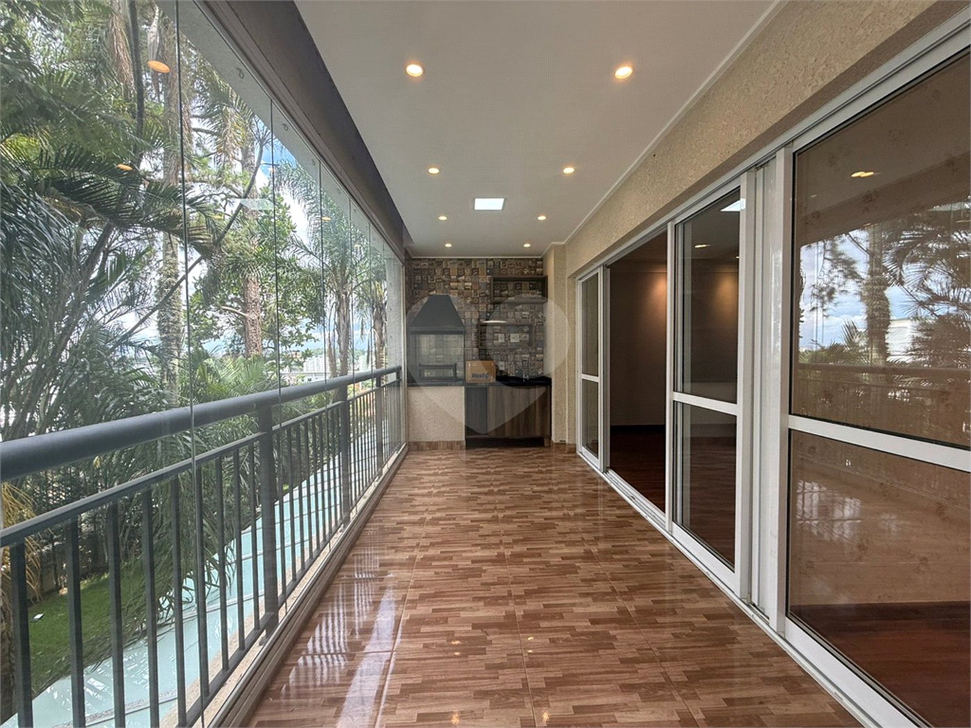 Apartamento à venda com 3 quartos, sendo 2 suítes, em Vila Irmãos Arnoni, São Paulo, SP