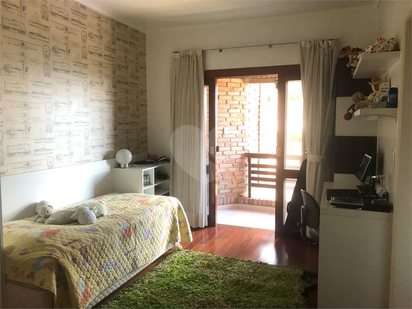 Casa à venda com 4 quartos, sendo 3 suítes, no condomínio Alpes da Cantareira, Mairiporã - SP