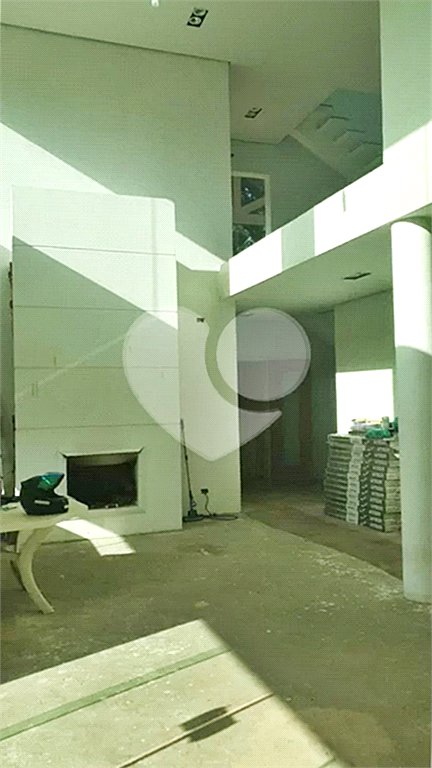 Casa à venda com 3 suítes no condomínio Sausalito, Mairiporã - SP
