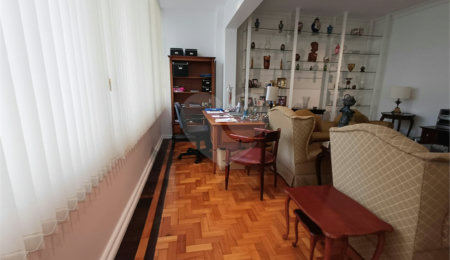 Apartamento à venda com 3 quartos, sendo 1 suíte,  em Copacabana, Rio de Janeiro, RJ