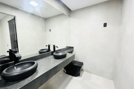 Casa à venda com 3 quartos, sendo 1 suíte, no condomínio Vale dos Sonhos 2, Rio de Janeiro - RJ
