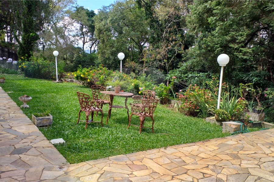 Sobrado à venda com 4 quartos, sendo 2 suítes,  em Roseira, Mairiporã, SP