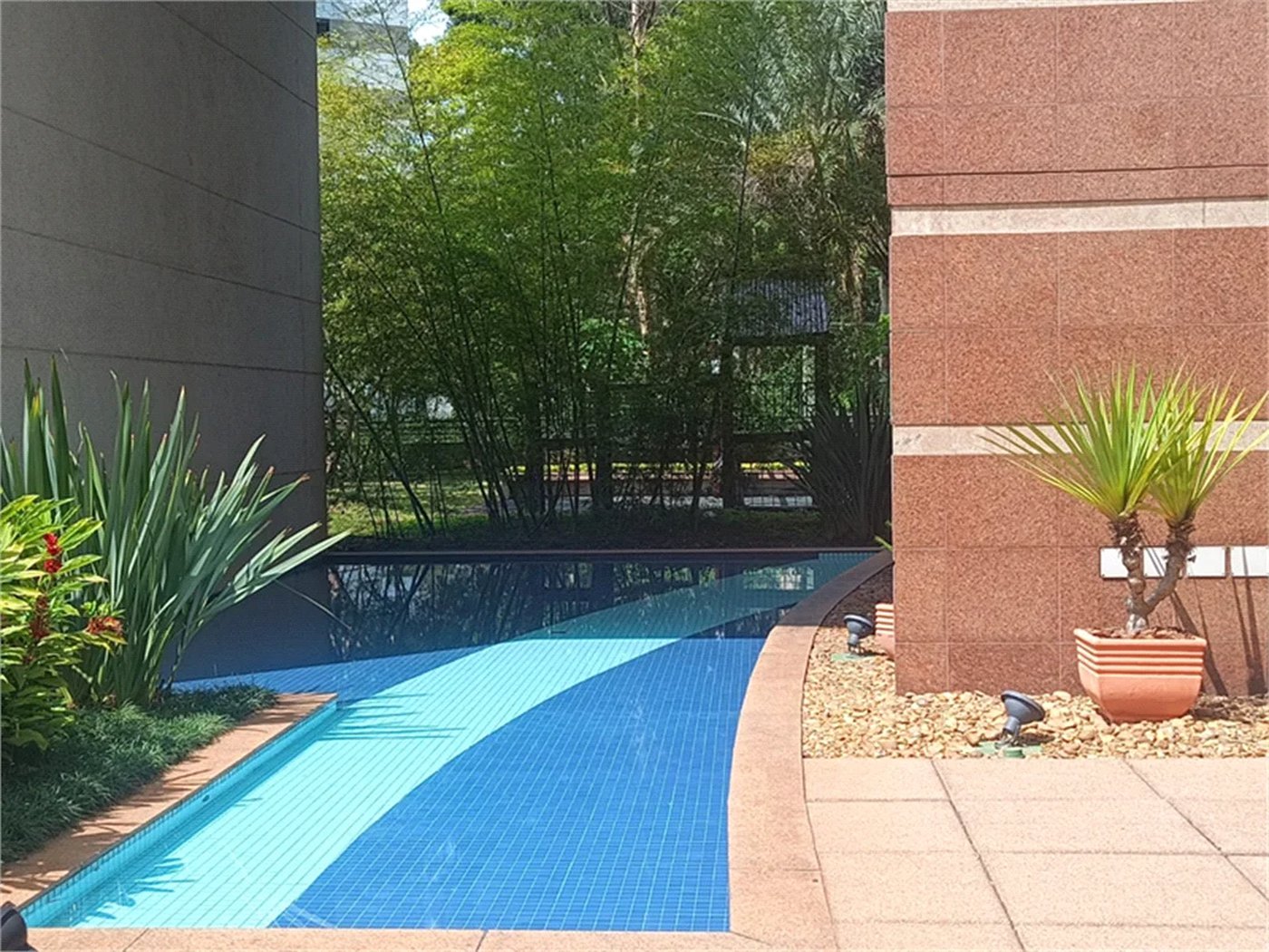 Apartamento à venda com 3 suítes em Vila Suzana, São Paulo, SP