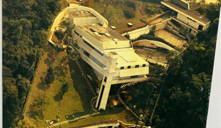 Casa à venda com 6 quartos, sendo 3 suítes,  em Serra da Cantareira, Mairiporã, SP