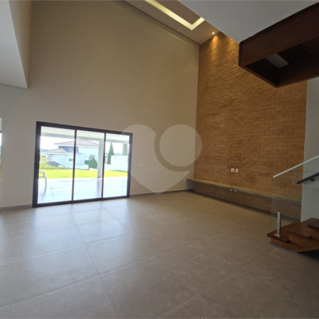 Casa à venda com 3 suítes no condomínio Village Ipanema I, Araçoiaba da Serra - SP