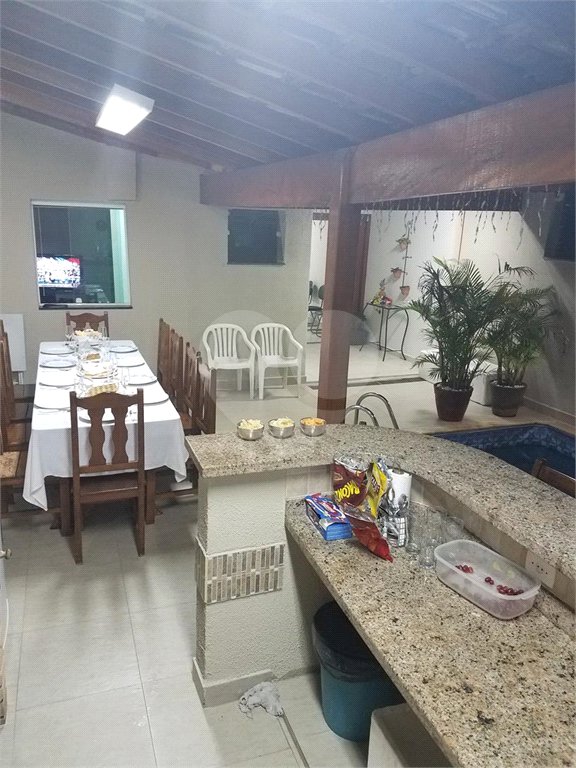 Sobrado à venda com 3 quartos em Tremembé, São Paulo, SP