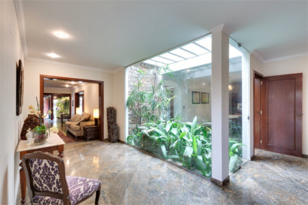 Casa Térrea à venda com 4 quartos, sendo 2 suítes, em Alto da Boa Vista, São Paulo, SP
