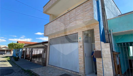 Sobrado à venda com 3 quartos em Jundiapeba, Mogi das Cruzes, SP