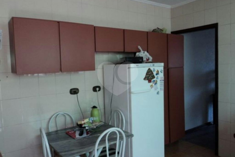 Sobrado à venda com 3 quartos, sendo 2 suítes,  em Tremembé, São Paulo, SP