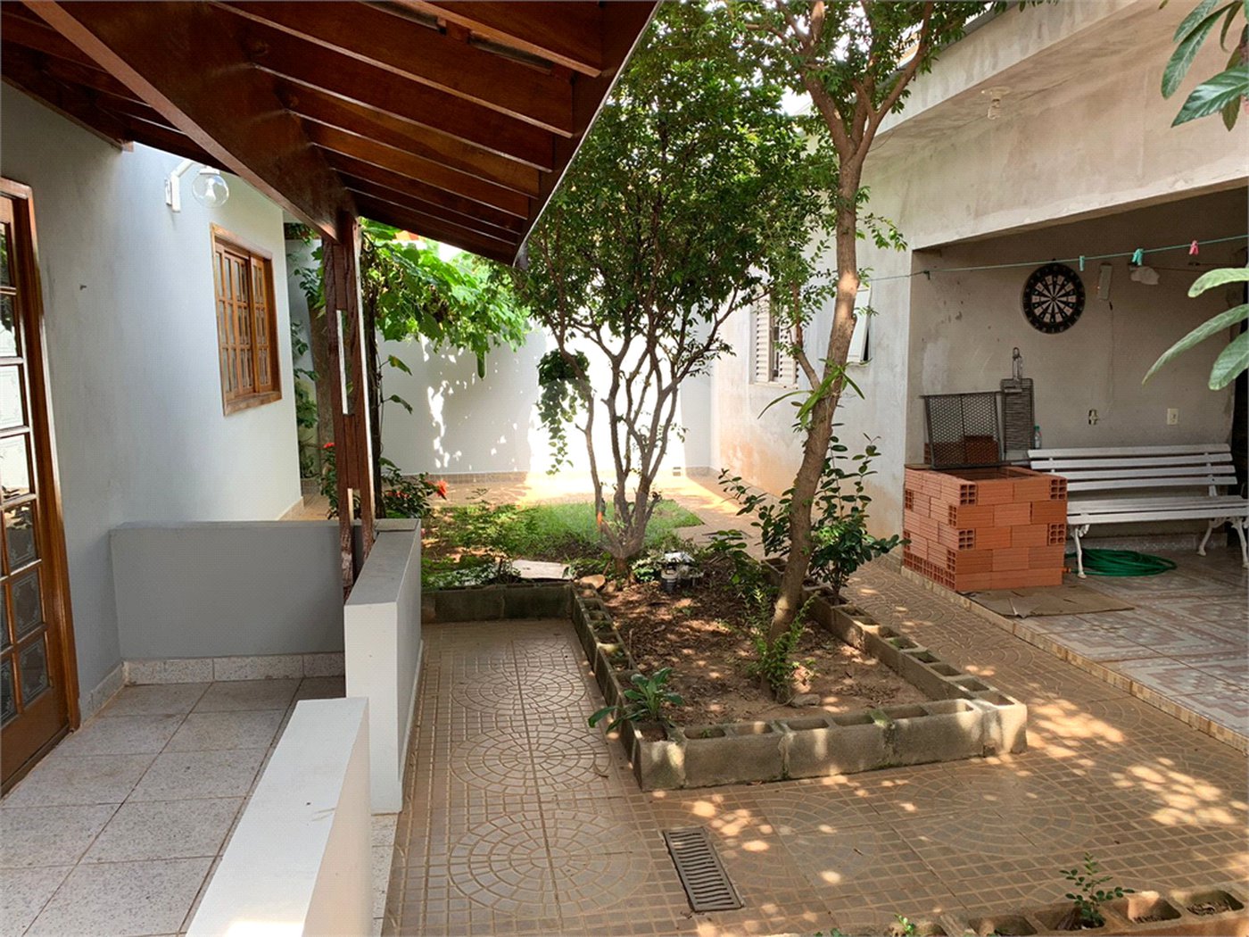 Casa à venda com 3 quartos, sendo 2 suítes, em Jardim Celani, Salto, SP