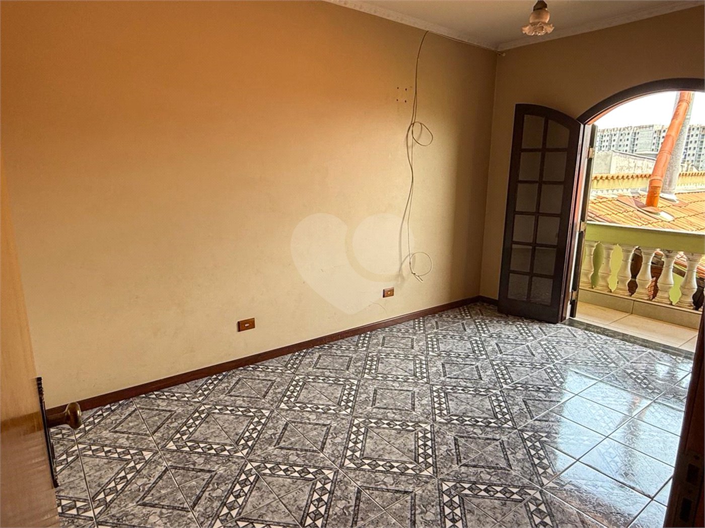 Sobrado à venda com 3 quartos, sendo 1 suíte, em Cidade Líder, São Paulo, SP