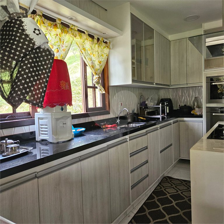 Sítio à venda com 2 quartos, sendo 1 suíte,  em Alto da Serra (mailasqui), São Roque, SP