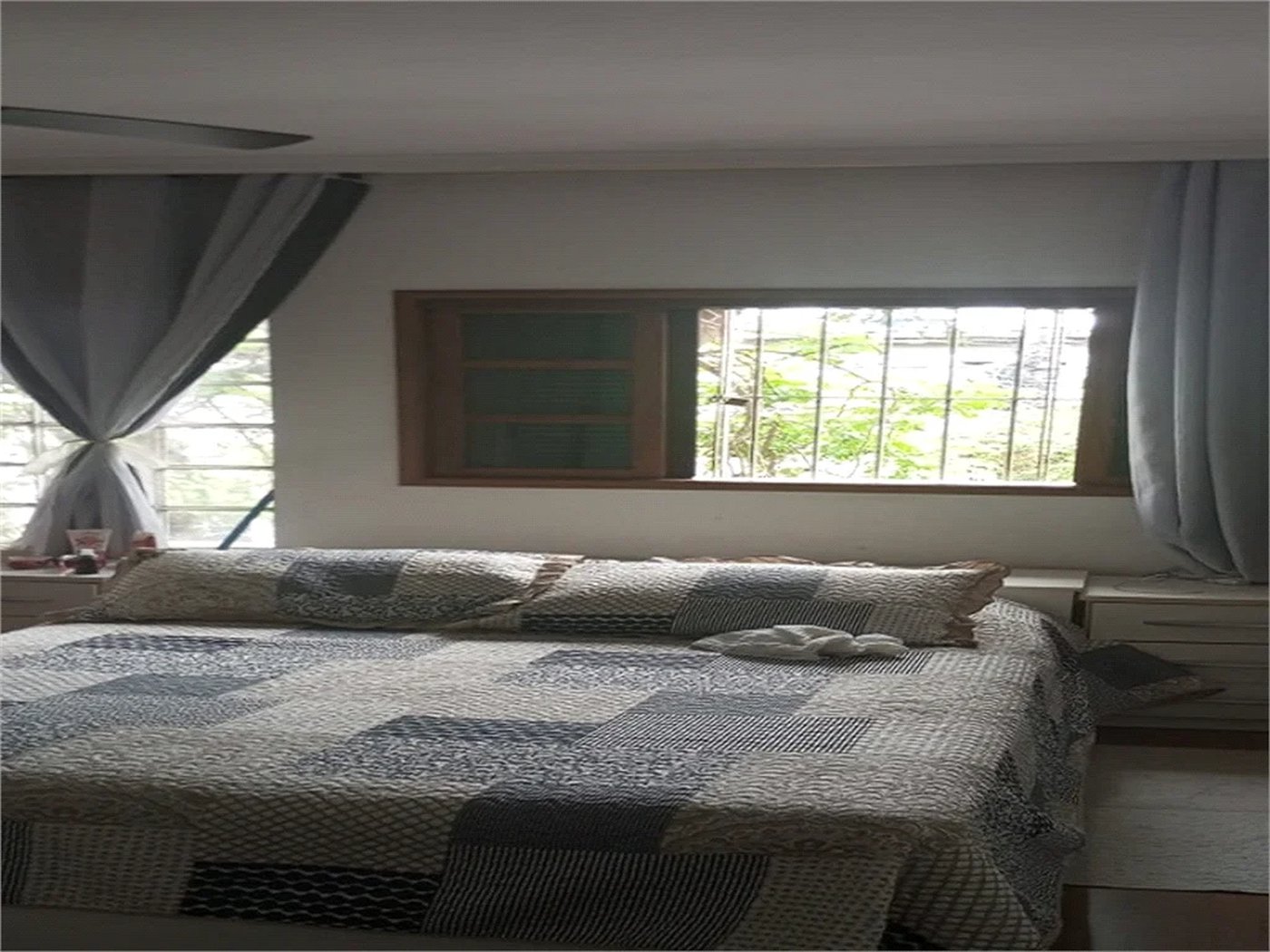 Casa à venda com 3 quartos, sendo 1 suíte,  em Lapa de Baixo, São Paulo, SP