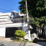 Casa à venda ou para alugar com 3 quartos, sendo 1 suíte,  em Bosque da Saúde, São Paulo, SP