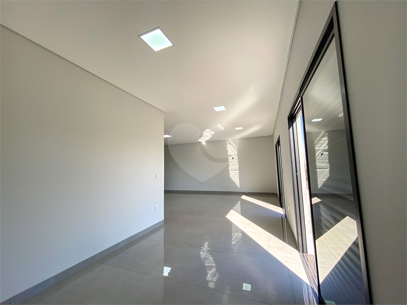 Casa à venda com 5 suítes no condomínio Nova Jerusalém - Jardinópolis, Jardinópolis - SP