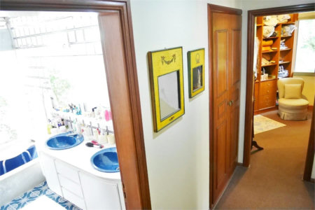 Casa à venda com 4 quartos, sendo 1 suíte, em Jardim Guedala, São Paulo, SP