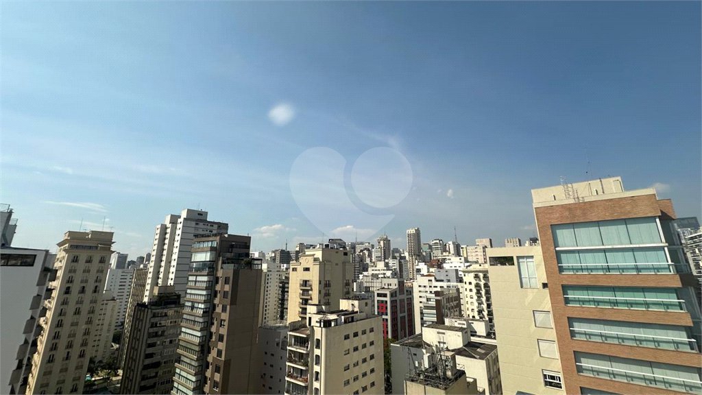 Apartamento à venda com 3 quartos, sendo 2 suítes, em Jardim Paulista, São Paulo, SP