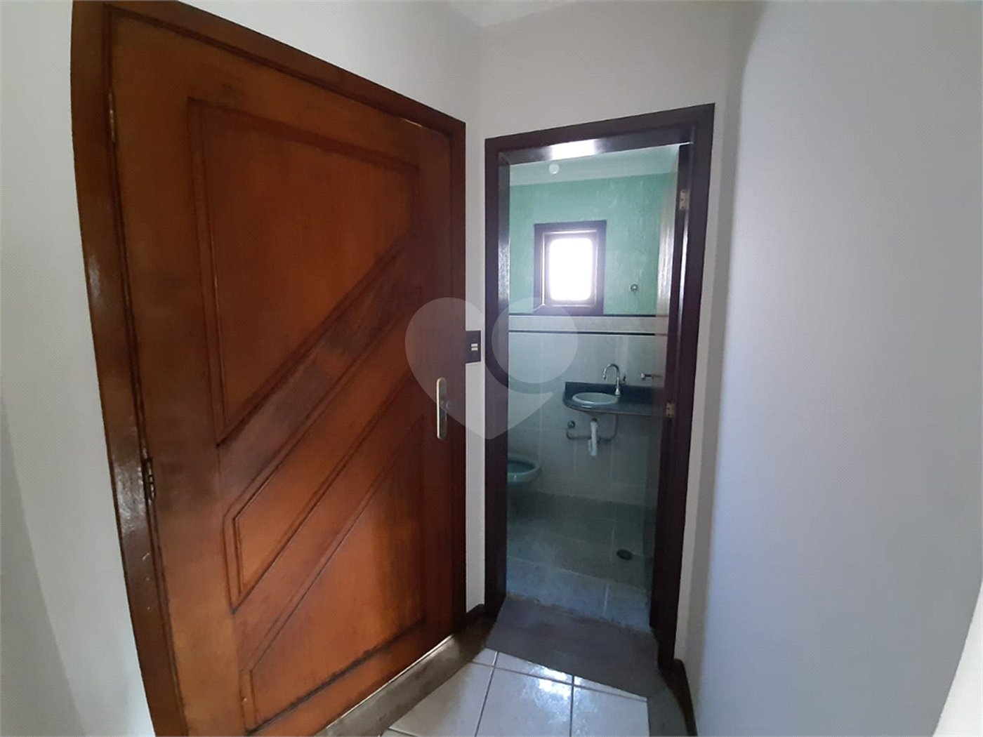 Casa à venda com 5 quartos, sendo 1 suíte, no condomínio Alpes de Mairiporã, Mairiporã - SP