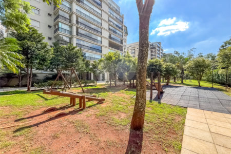 Apartamento à venda com 3 suítes em Alto da Boa Vista, São Paulo, SP