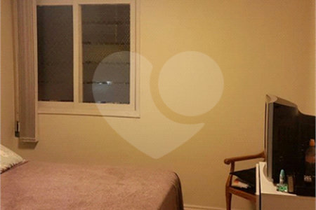 Apartamento à venda com 3 quartos, sendo 1 suíte, em Aclimação, São Paulo, SP