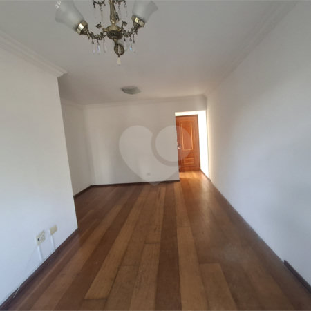 Apartamento à venda com 3 quartos, sendo 1 suíte, em Jardim Marajoara, São Paulo, SP
