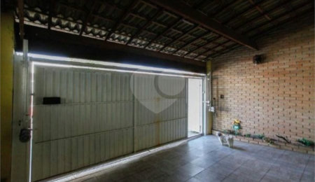 Casa à venda com 3 quartos, sendo 1 suíte, em Jabaquara, São Paulo, SP