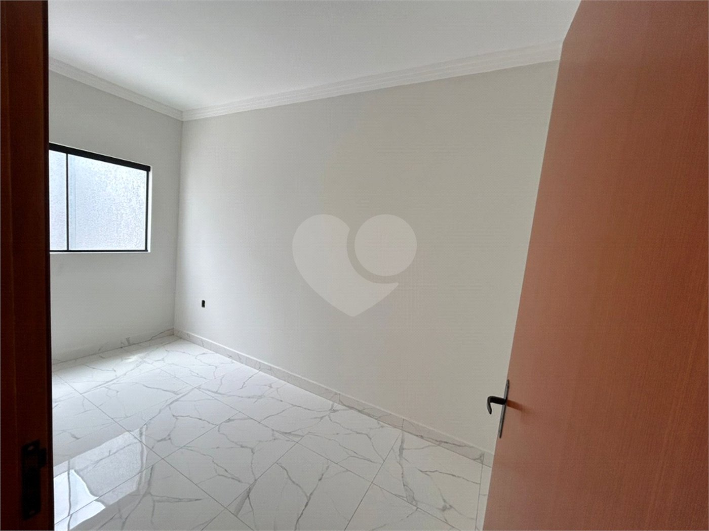 Casa de Vila à venda com 2 quartos, sendo 1 suíte, em Vila Nova Sorocaba, Sorocaba, SP