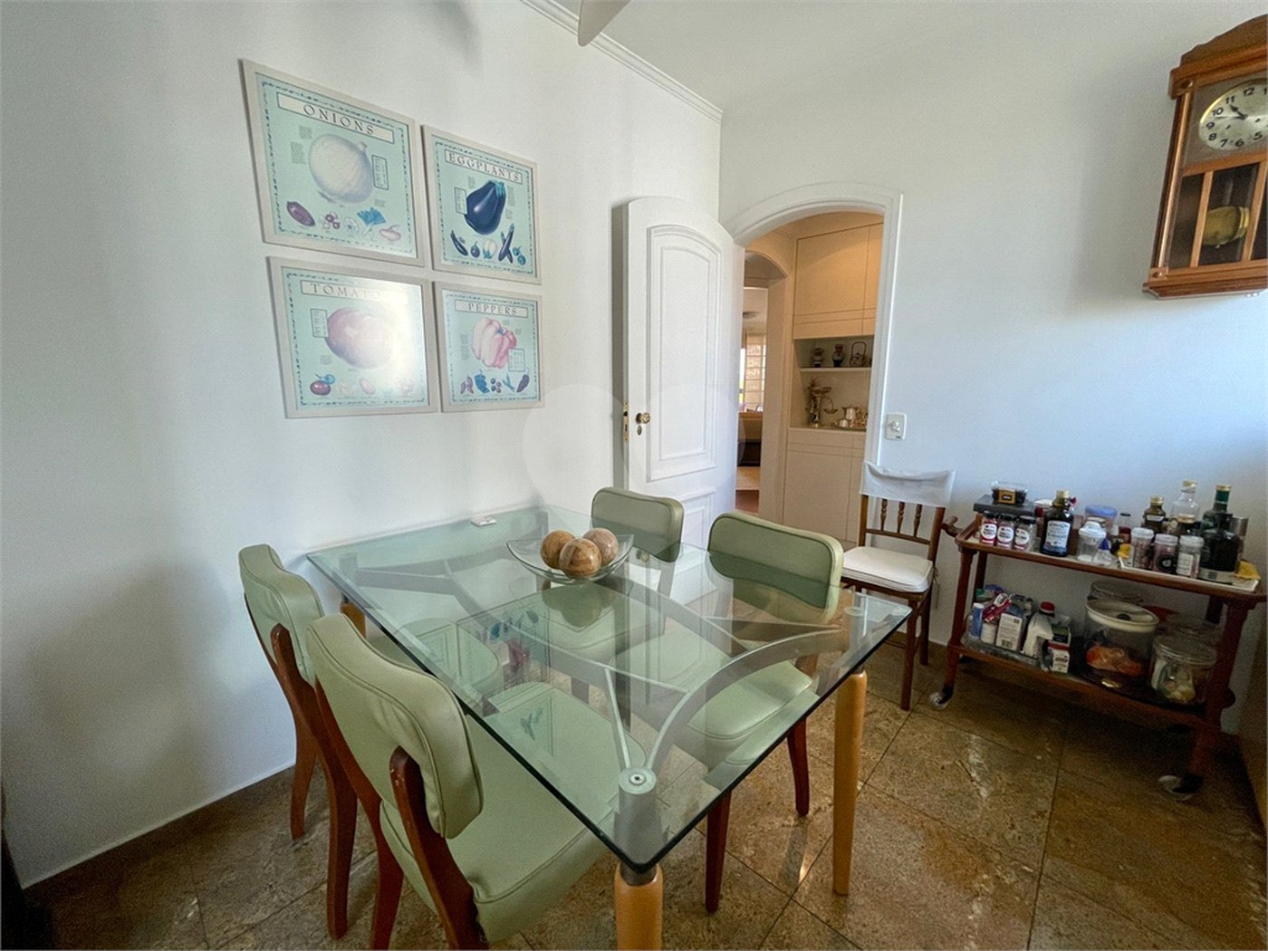 Apartamento à venda com 4 quartos, sendo 3 suítes, em Campo Belo, São Paulo, SP