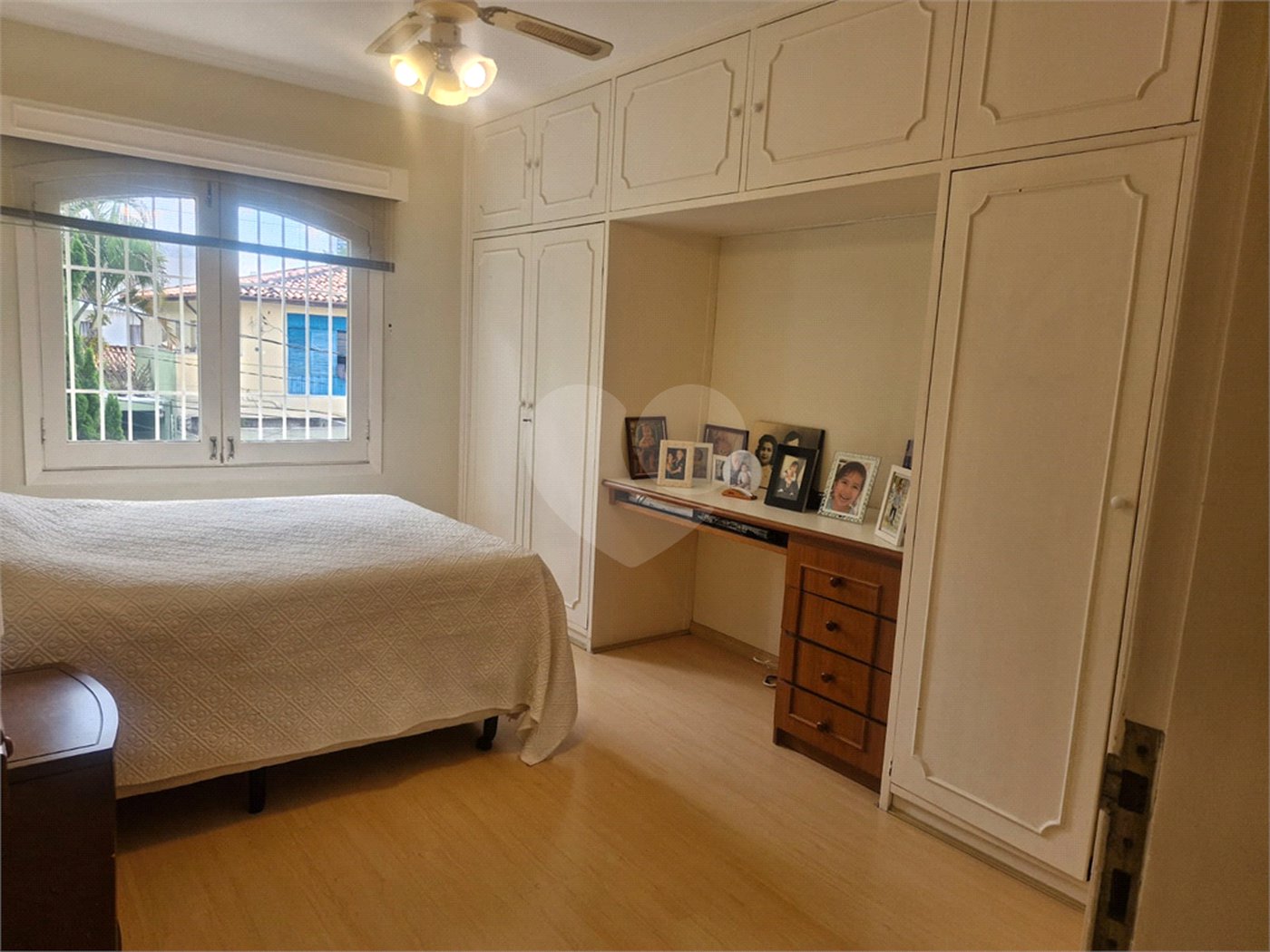 Casa à venda com 4 quartos, sendo 1 suíte, em Brooklin, São Paulo, SP