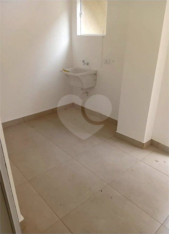 Sobrado à venda com 3 quartos, sendo 2 suítes,  em Vila Homero Thon, Santo André, SP