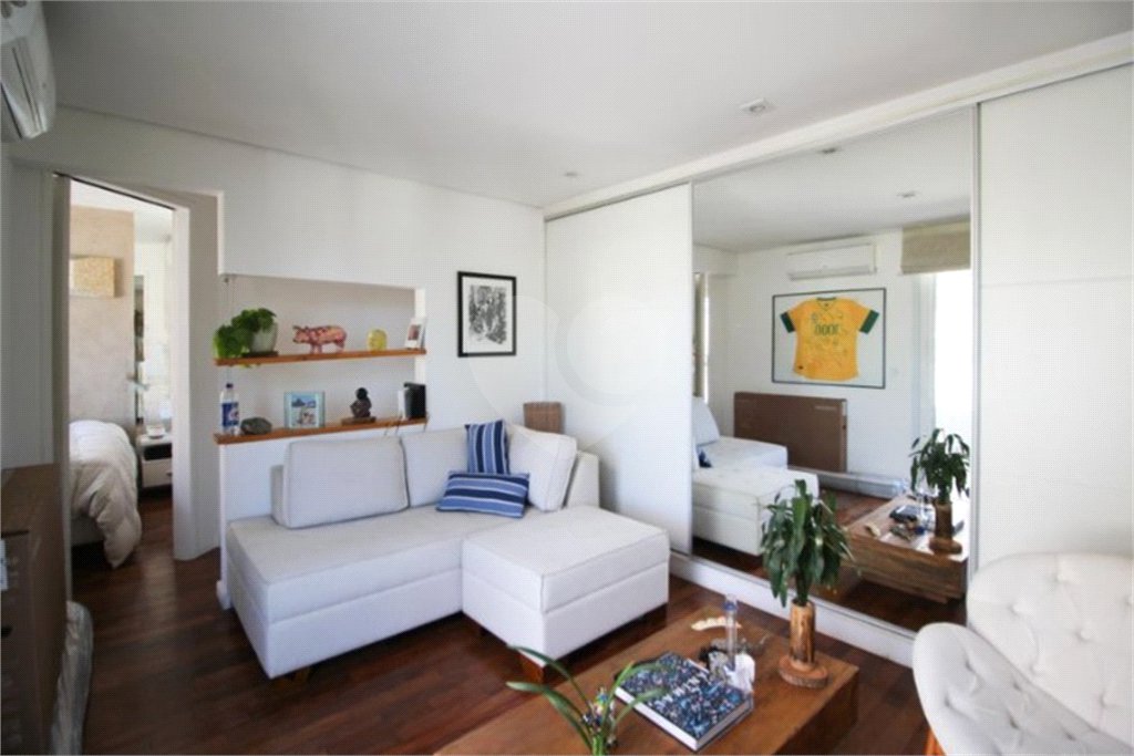 Apartamento à venda com 2 quartos, sendo 1 suíte,  em Itaim Bibi, São Paulo, SP