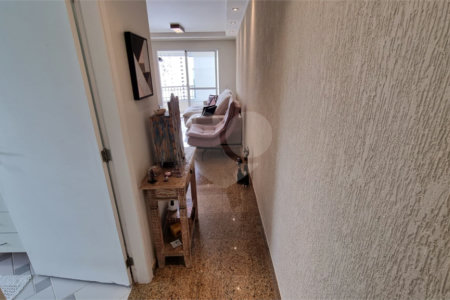 Apartamento à venda com 3 quartos, sendo 1 suíte, em Jardim Marajoara, São Paulo, SP