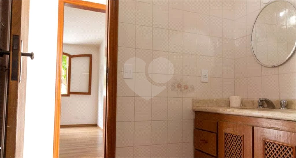Casa à venda com 4 quartos, sendo 1 suíte, em Vila Tiradentes, São Paulo, SP