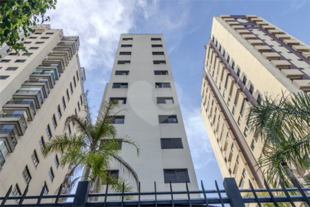 Apartamento para alugar com 3 quartos, sendo 1 suíte, em Vila Hamburguesa, São Paulo, SP