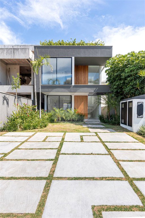 Casa à venda com 4 suítes no condomínio Riomar X, Rio de Janeiro - RJ