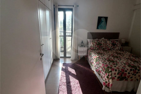 Apartamento à venda com 3 quartos, sendo 1 suíte,  em Vila Andrade, São Paulo, SP