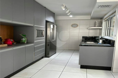 Apartamento à venda com 3 suítes em Jardim Caboré, São Paulo, SP