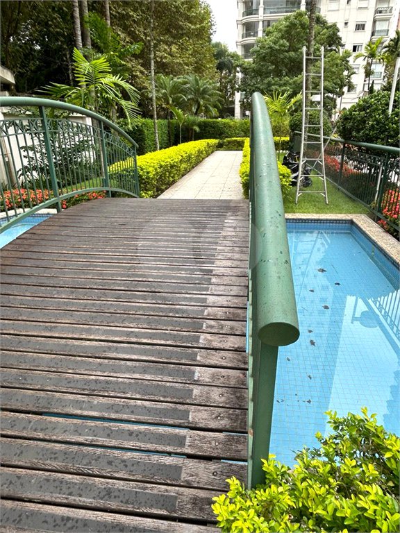 Apartamento para alugar com 3 suítes em Brooklin Paulista, São Paulo, SP
