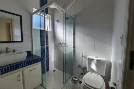 Casa à venda com 3 suítes no condomínio Parque Arco Iris, Atibaia - SP