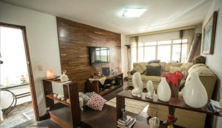 Casa à venda com 3 quartos, sendo 1 suíte, em Mirandópolis, São Paulo, SP