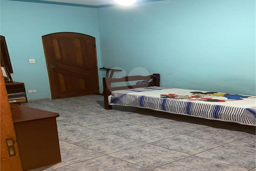 Sobrado à venda com 4 quartos, sendo 1 suíte, em São Miguel Paulista, São Paulo, SP